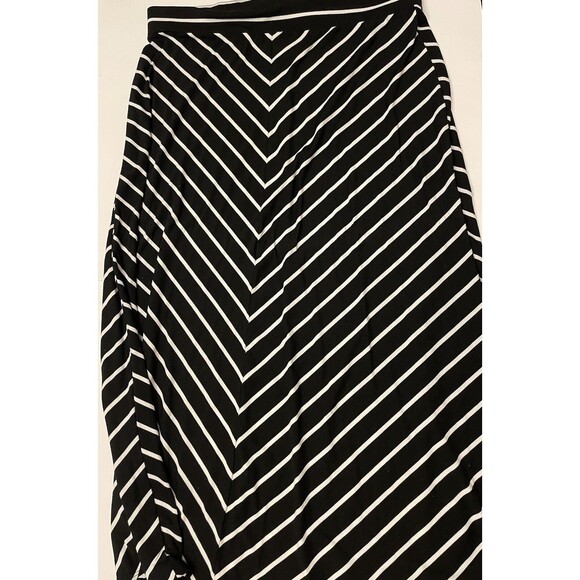 Faded Glory Maxi Skirt Stretchy Black White Stripes Chevron Print 2X 18W-20W - Picture 2 of 7